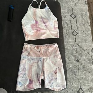 Old navy fitness outfit